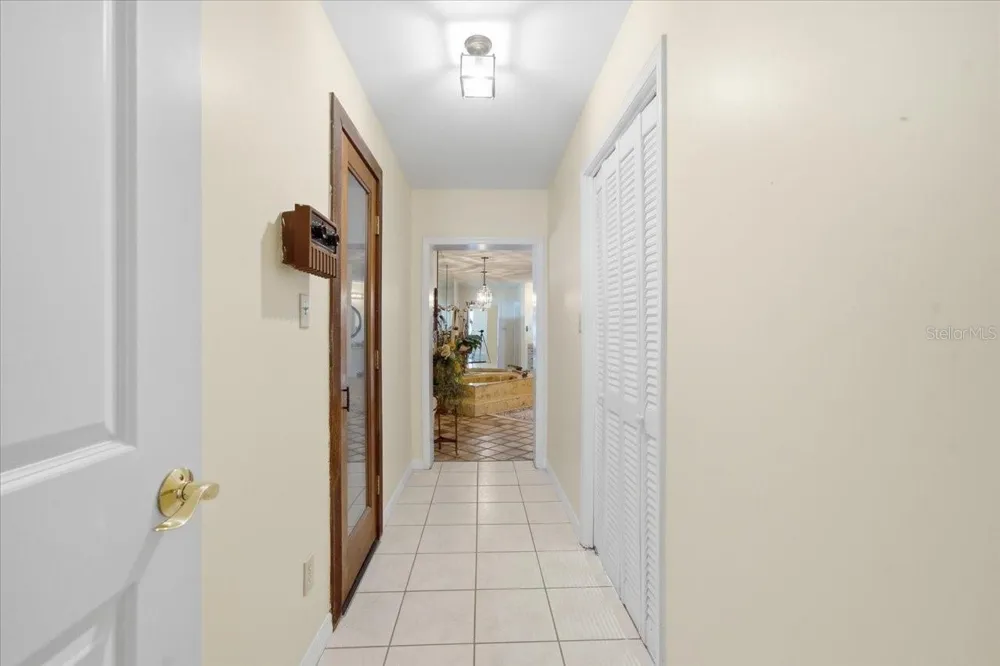 11609 CARROLLWOOD DRIVE Tampa, FL 33618