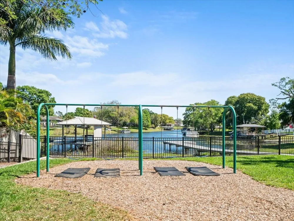 11609 CARROLLWOOD DRIVE Tampa, FL 33618