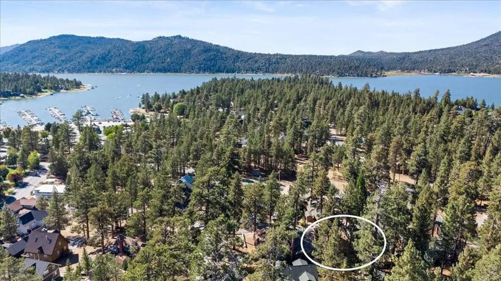 432 Chip-O-Wood Big Bear, CA 92315
