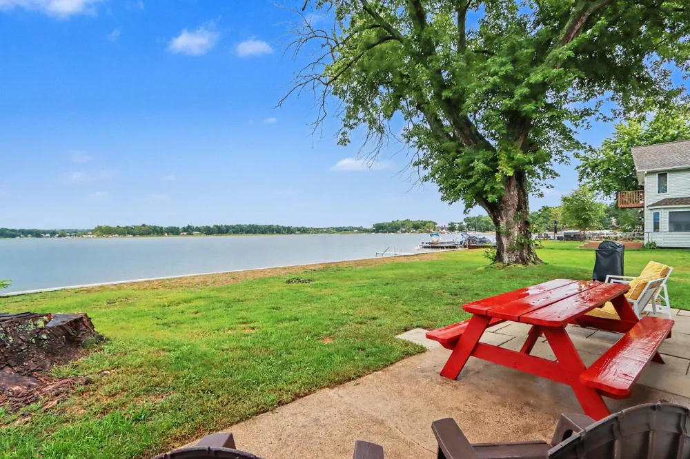 11334 E Shore Drive Delton, MI 49046