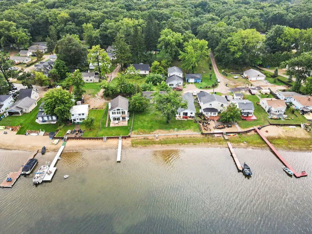 11334 E Shore Drive Delton, MI 49046