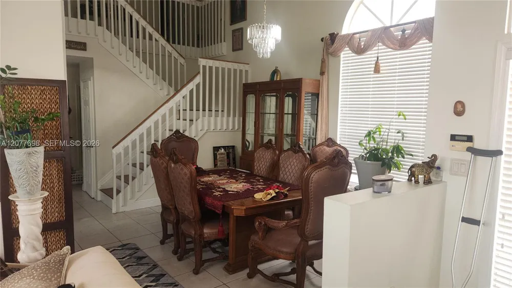 1055 NW 187th Ave Pembroke Pines, FL 33029