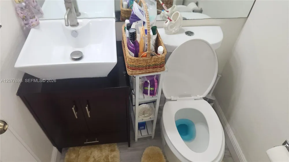 1055 NW 187th Ave Pembroke Pines, FL 33029