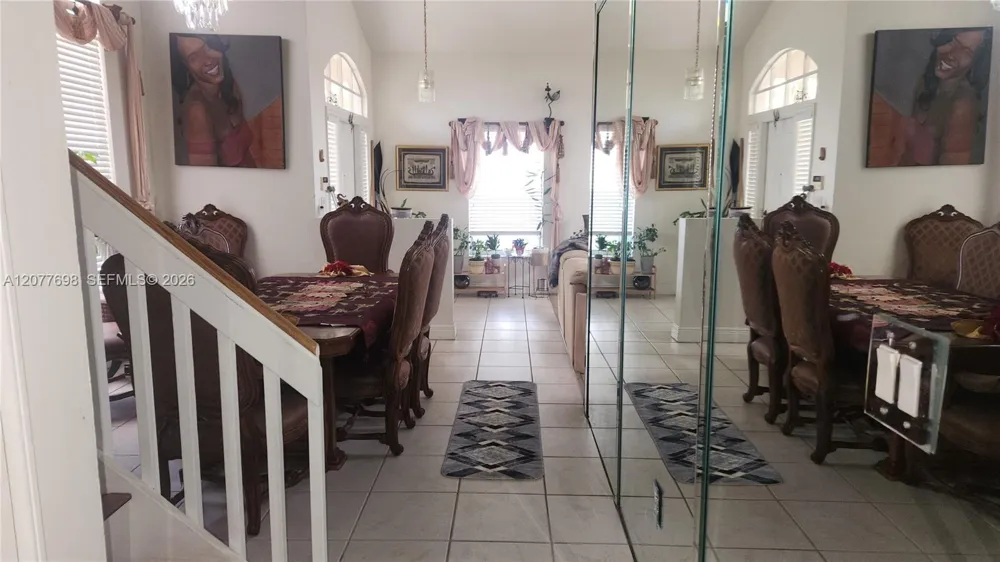 1055 NW 187th Ave Pembroke Pines, FL 33029