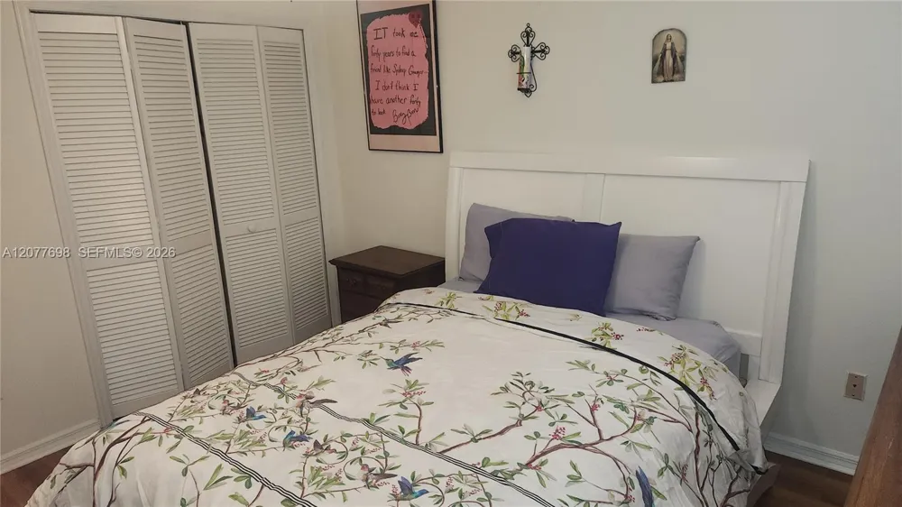 1055 NW 187th Ave Pembroke Pines, FL 33029