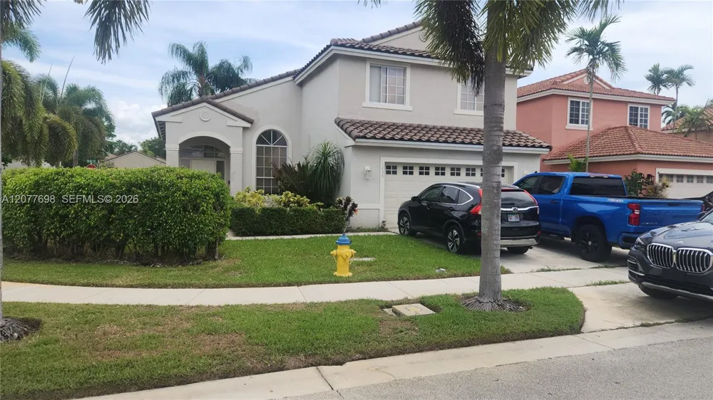 1055 NW 187th Ave Pembroke Pines, FL 33029
