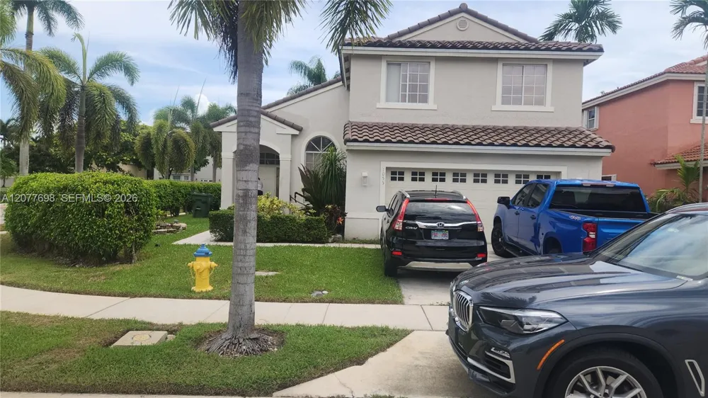 1055 NW 187th Ave Pembroke Pines, FL 33029