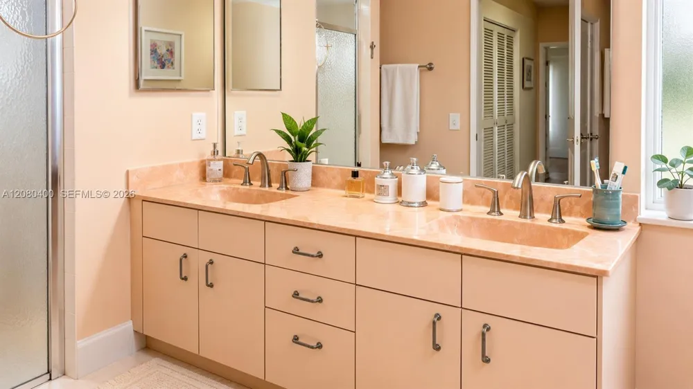 10411 NW 48th Mnr Coral Springs, FL 33076