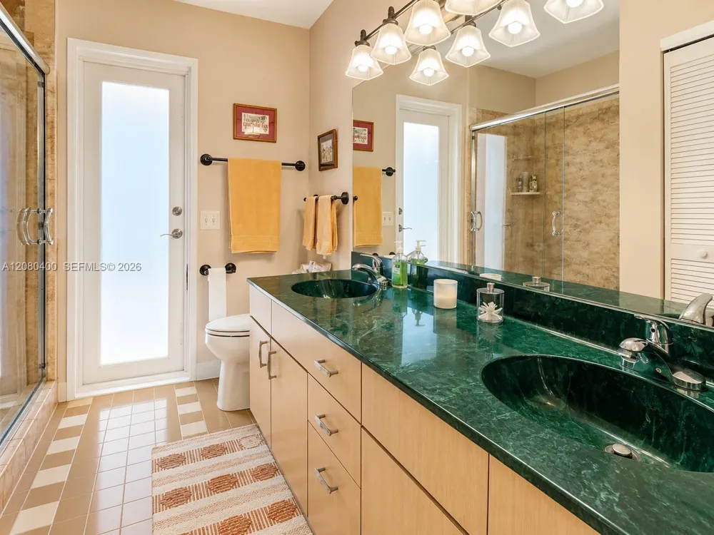 10411 NW 48th Mnr Coral Springs, FL 33076