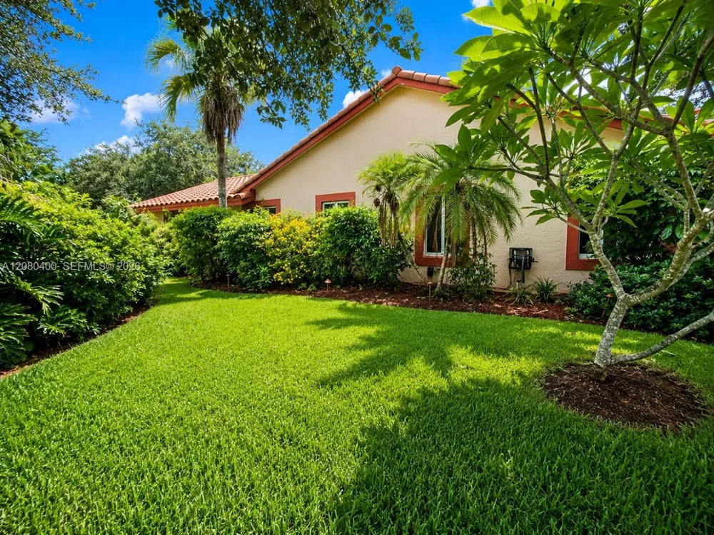 10411 NW 48th Mnr Coral Springs, FL 33076