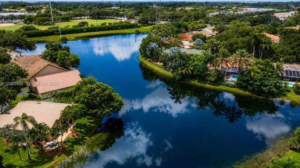 10411 NW 48th Mnr Coral Springs, FL 33076