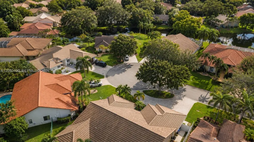 10411 NW 48th Mnr Coral Springs, FL 33076