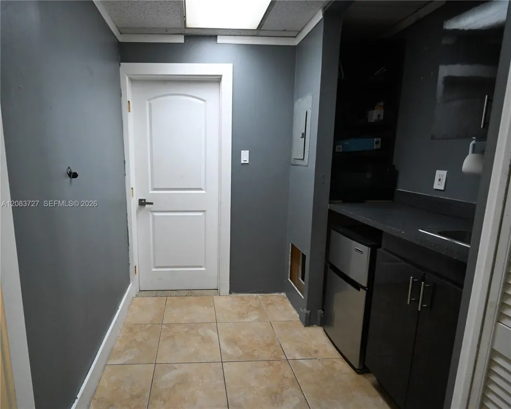 2331 State Road 7 #219 Lauderhill, FL 33313
