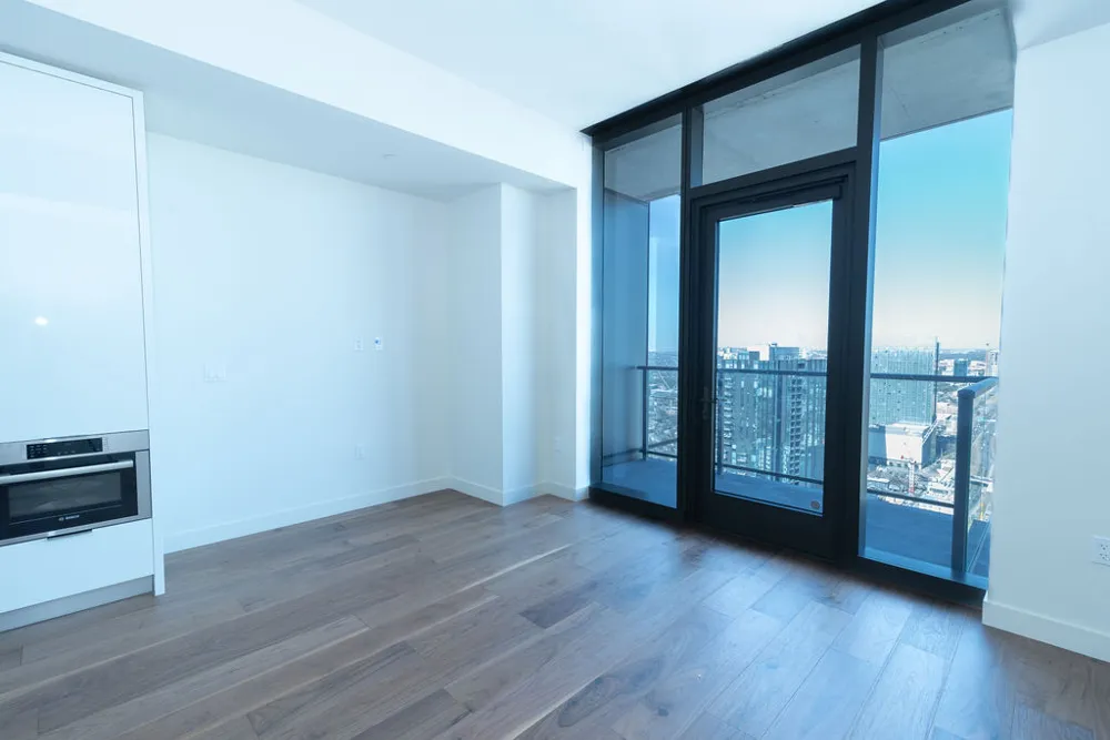 44 East Avenue #3804 Austin, TX 78701