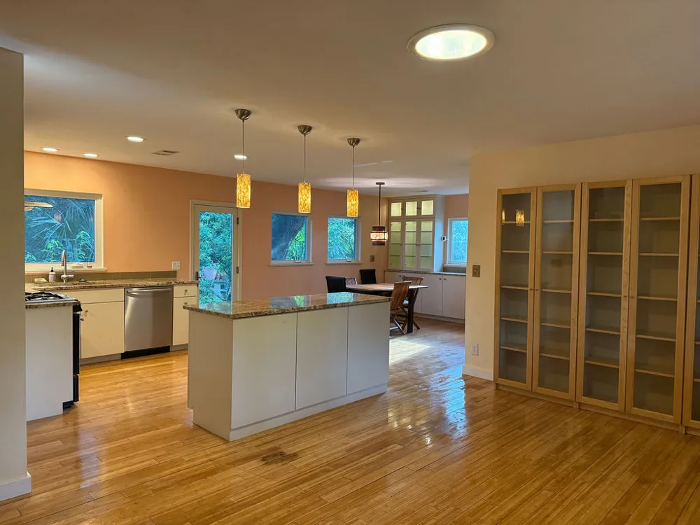 1111 W Oltorf Street Austin, TX 78704