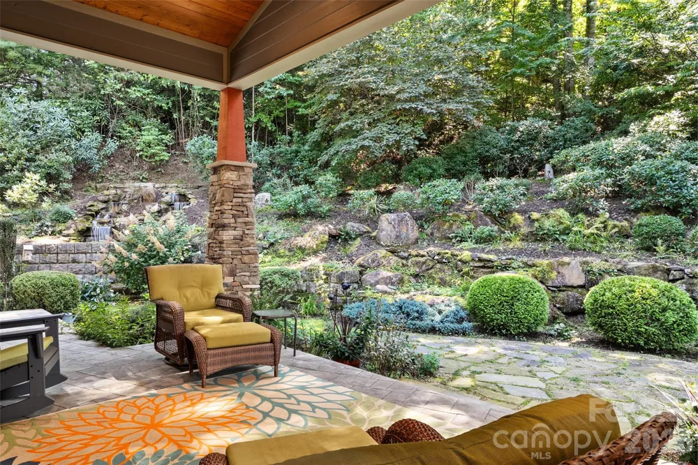 330 Sanctuary Drive Waynesville, NC 28786