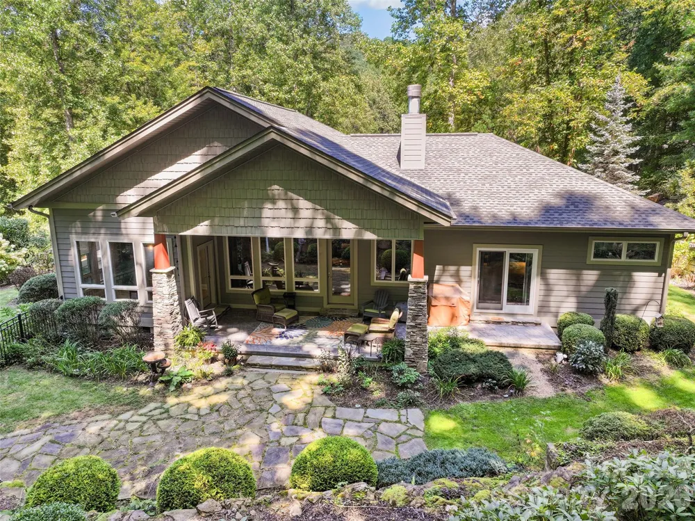 330 Sanctuary Drive Waynesville, NC 28786