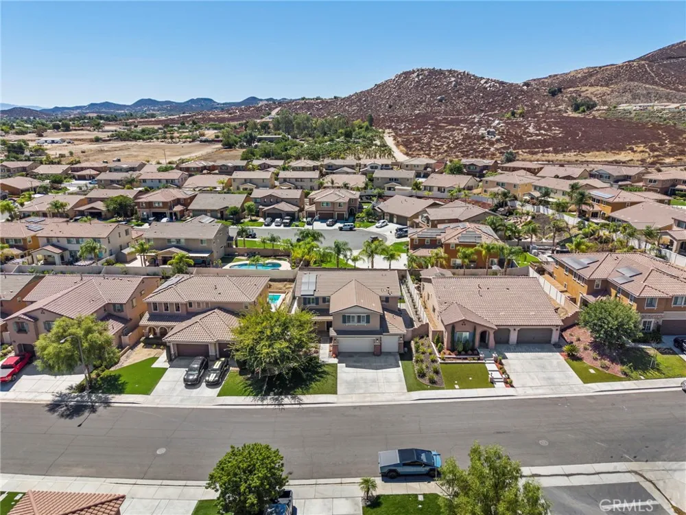 36573 Geranium Drive Lake Elsinore, CA 92532