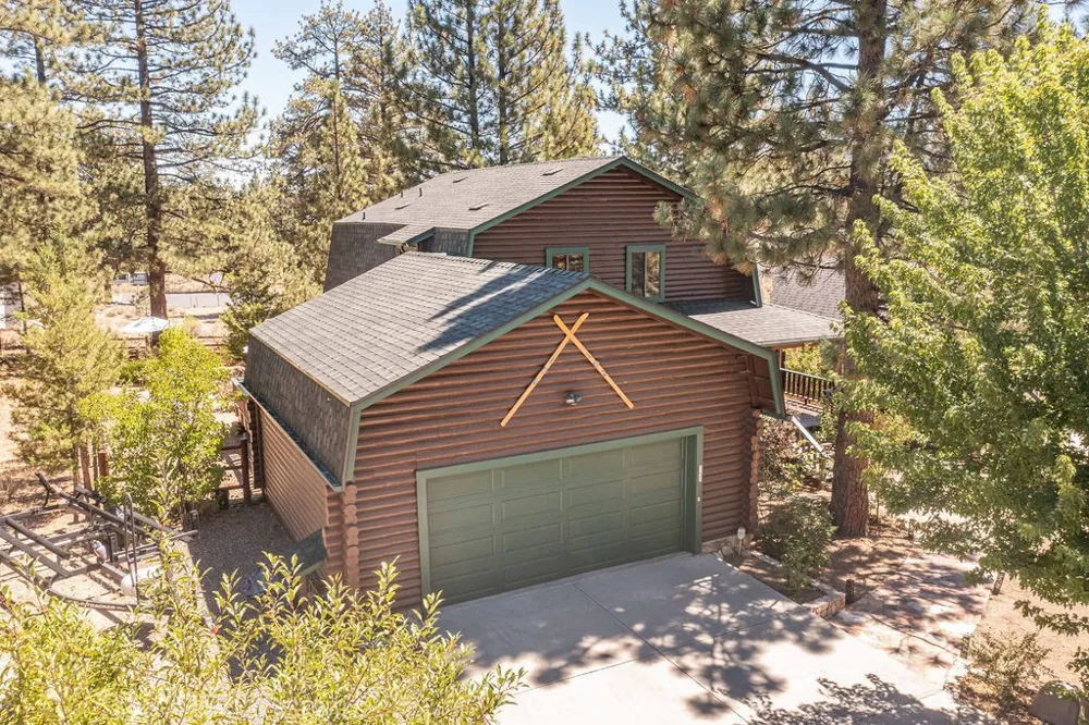 1128 Gold Mountain Drive Big Bear City, CA 92314