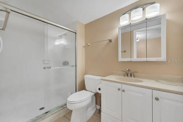 333 LAKE HOWARD DRIVE NW #204D Winter Haven, FL 33880