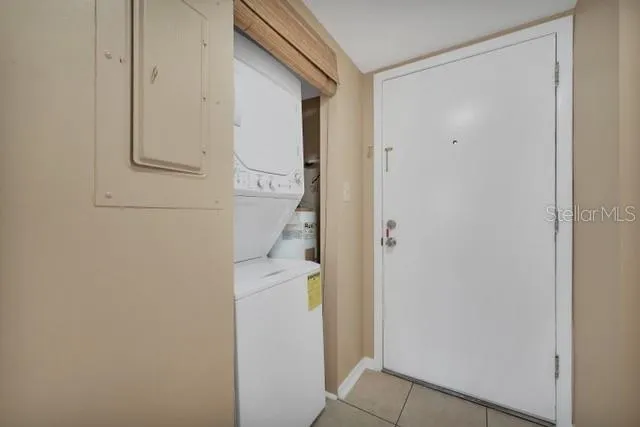 333 LAKE HOWARD DRIVE NW #204D Winter Haven, FL 33880