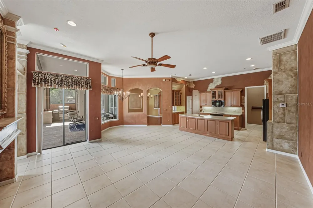 12518 LAKE JOVITA BOULEVARD Dade City, FL 33525