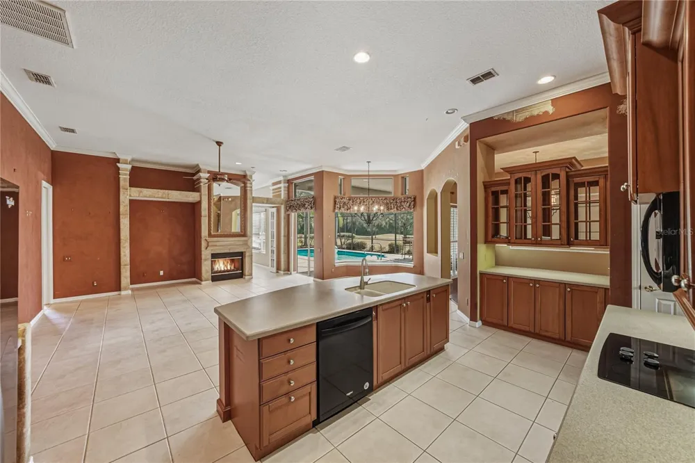 12518 LAKE JOVITA BOULEVARD Dade City, FL 33525