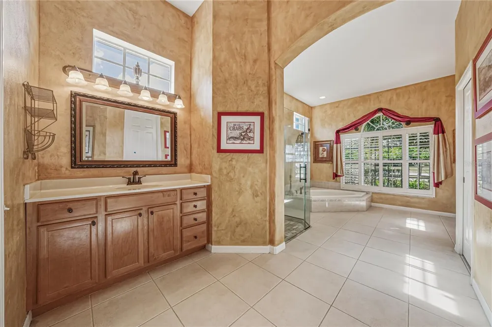 12518 LAKE JOVITA BOULEVARD Dade City, FL 33525