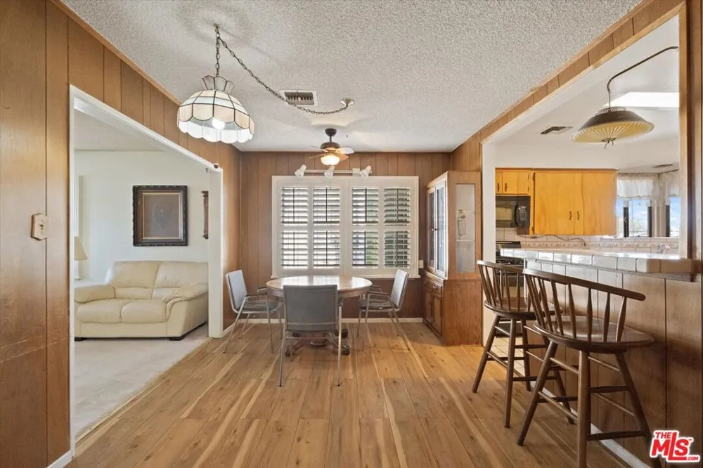 2124 W 112th Street Los Angeles, CA 90047