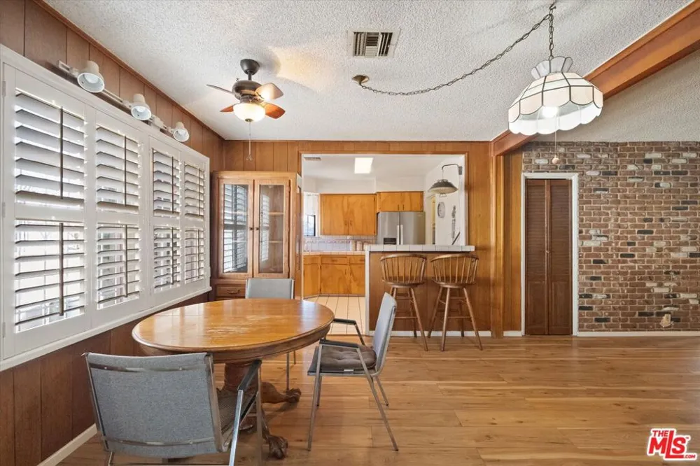 2124 W 112th Street Los Angeles, CA 90047
