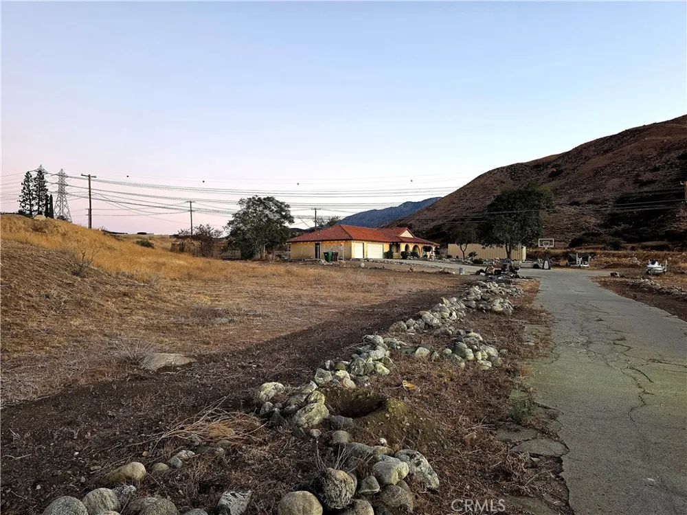 295 Summit Drive Banning, CA 92220
