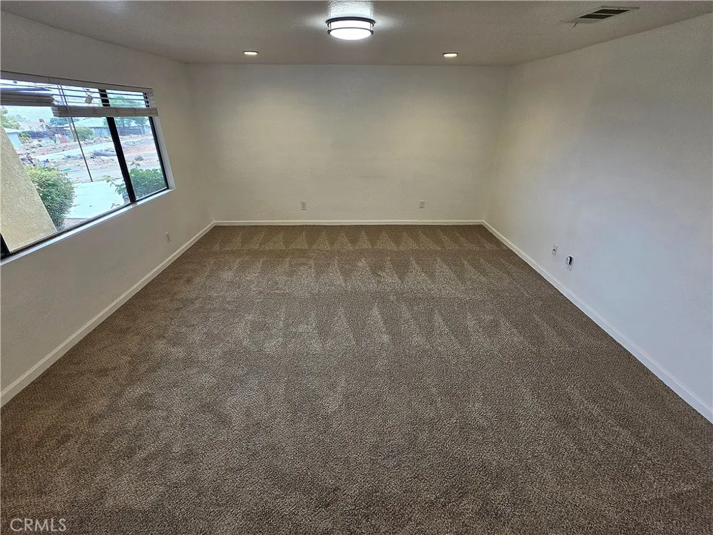 295 Summit Drive Banning, CA 92220