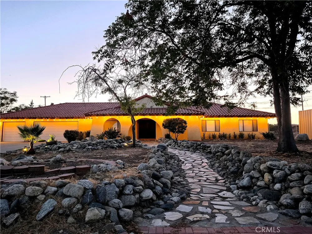 295 Summit Drive Banning, CA 92220