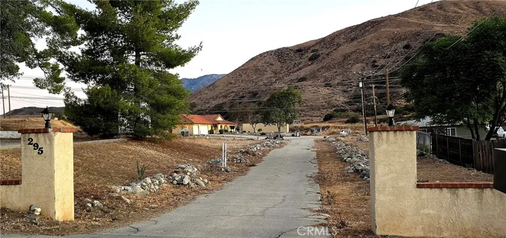 295 Summit Drive Banning, CA 92220