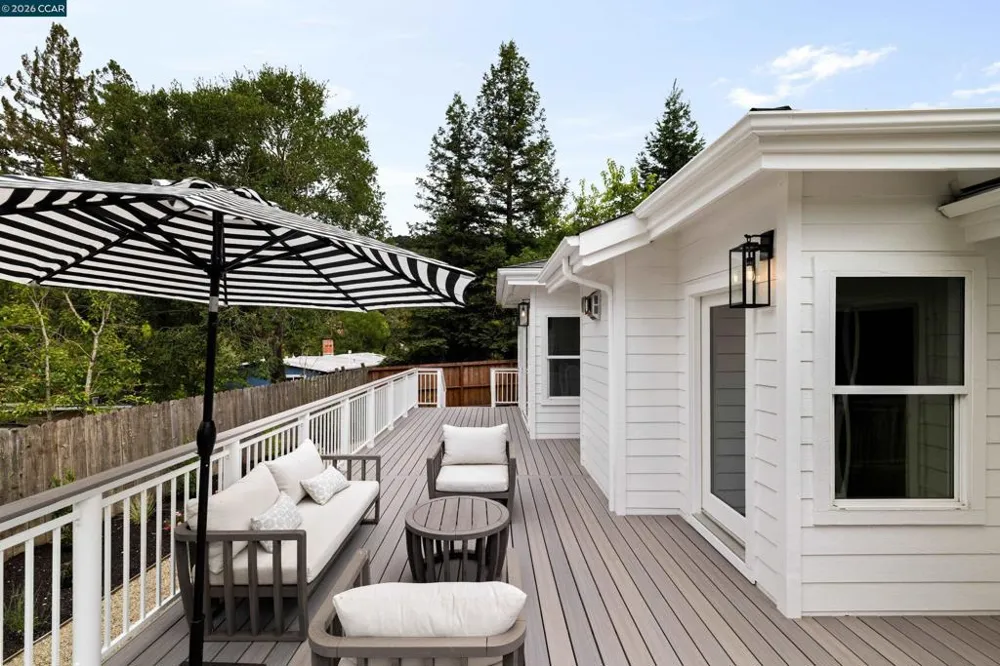 27 Stanton Ave Orinda, CA 94563