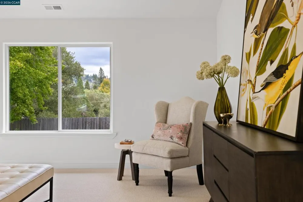 27 Stanton Ave Orinda, CA 94563