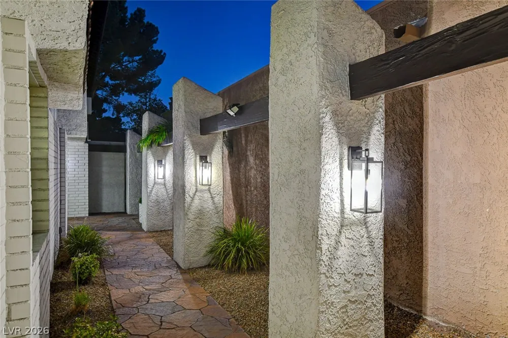 3200 Bel Air Drive Las Vegas, NV 89109