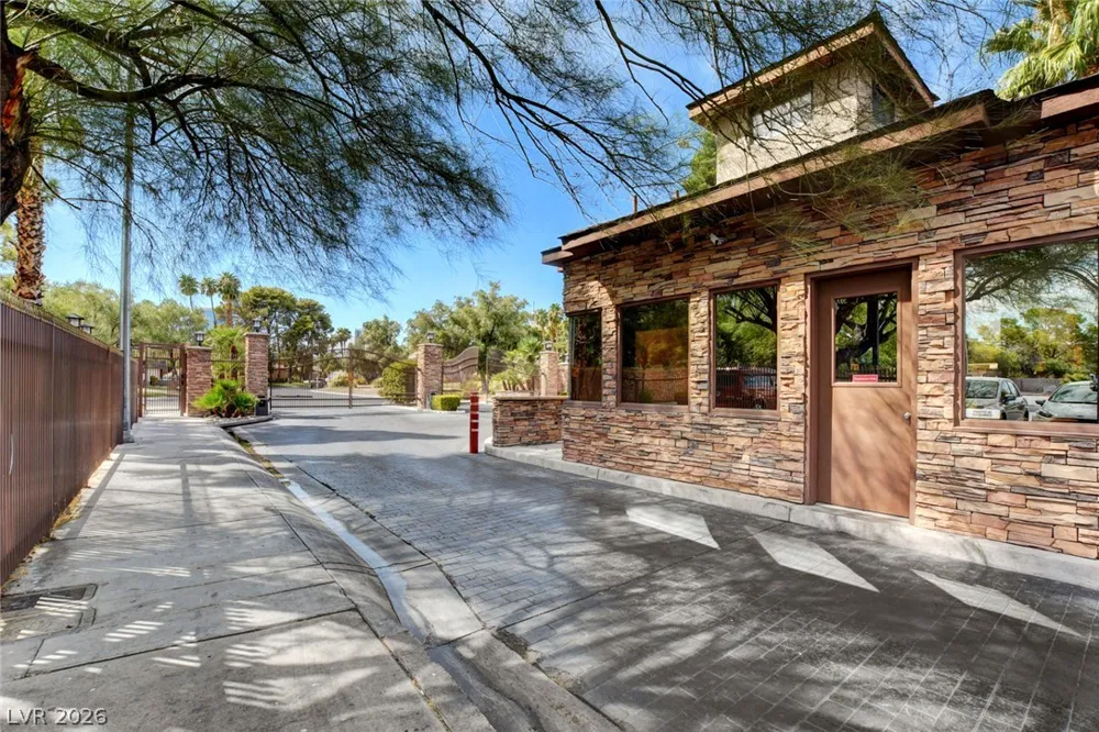 3200 Bel Air Drive Las Vegas, NV 89109