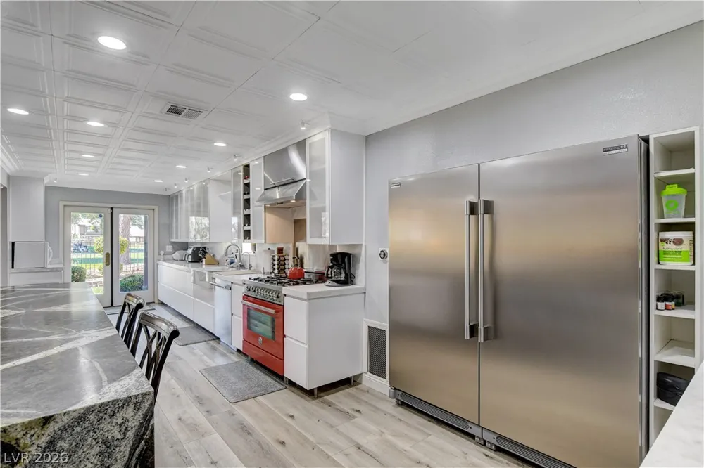 3200 Bel Air Drive Las Vegas, NV 89109