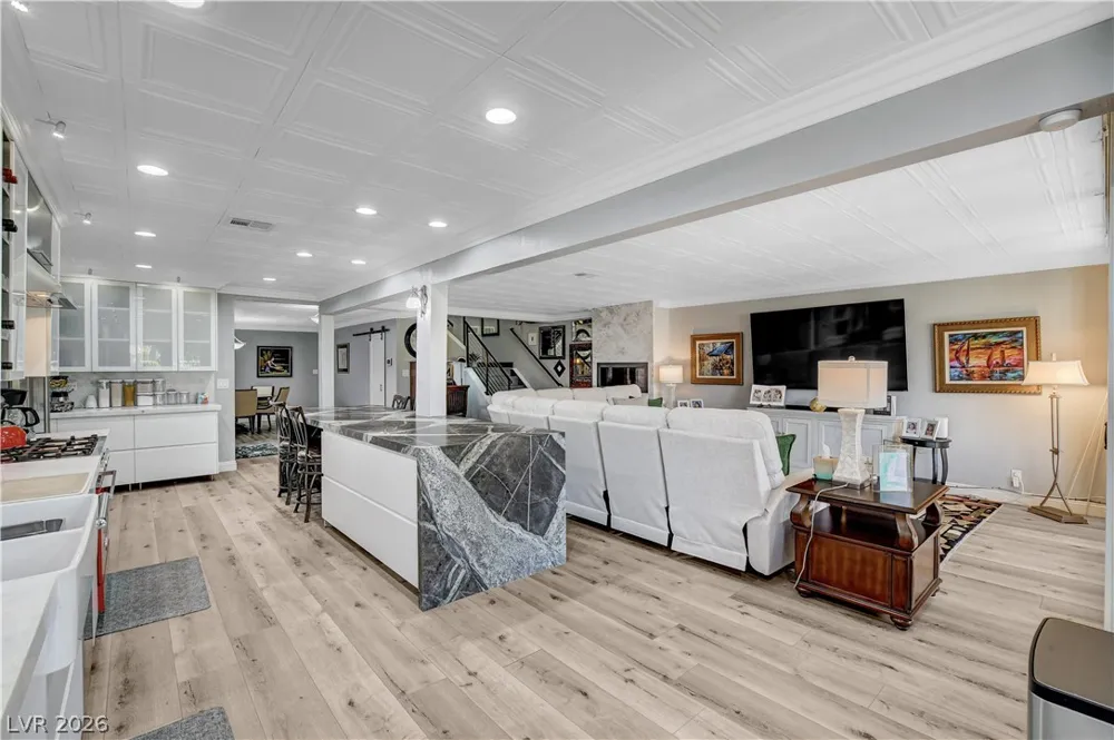 3200 Bel Air Drive Las Vegas, NV 89109