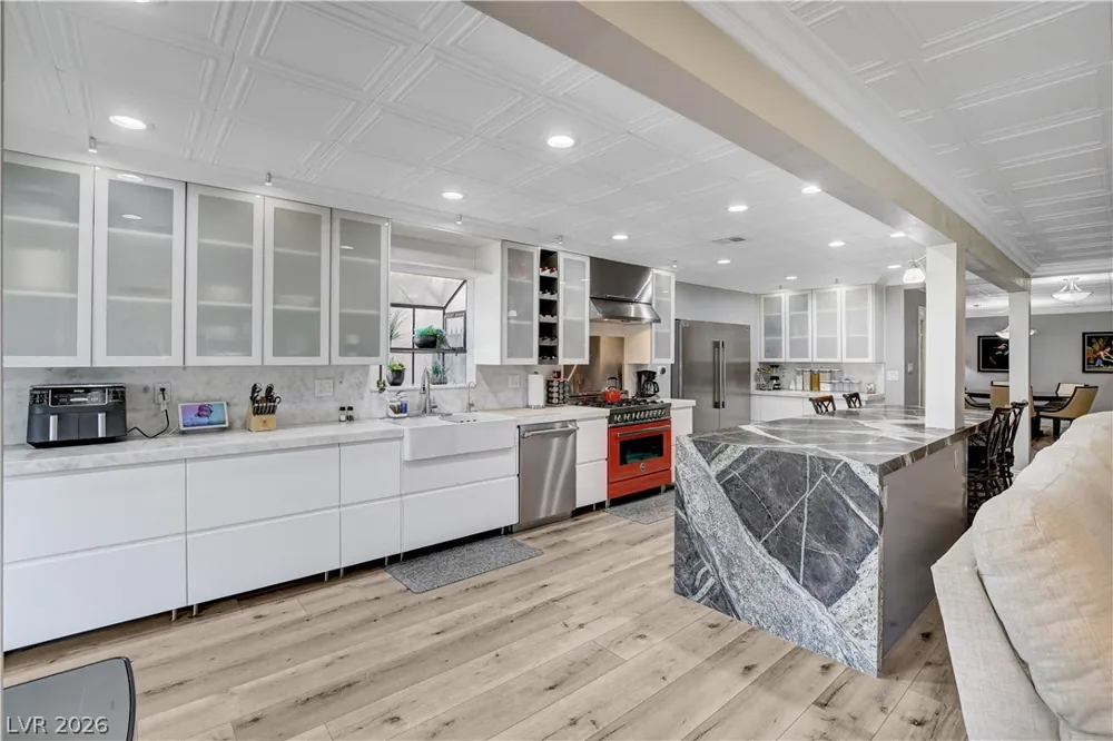 3200 Bel Air Drive Las Vegas, NV 89109