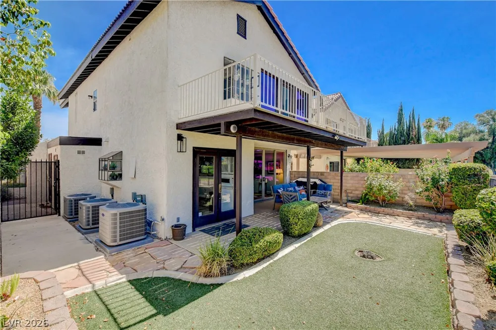 3200 Bel Air Drive Las Vegas, NV 89109