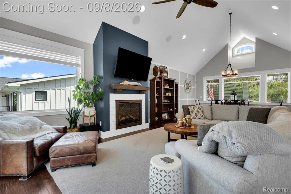 16128 Silvercrest Drive Fenton City, MI 48430