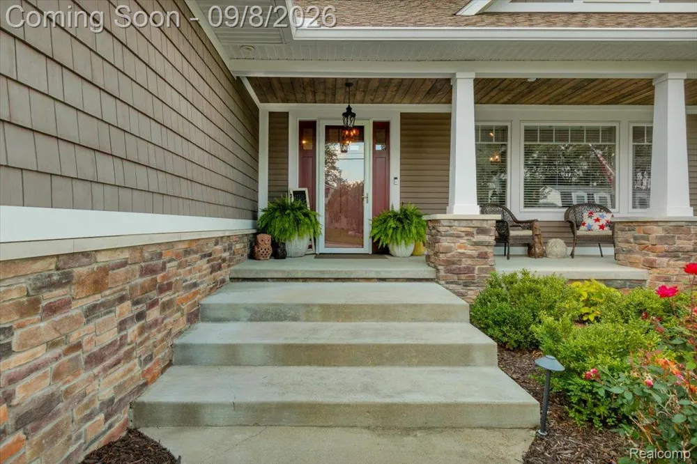 16128 Silvercrest Drive Fenton City, MI 48430