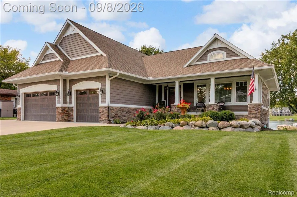 16128 Silvercrest Drive Fenton City, MI 48430