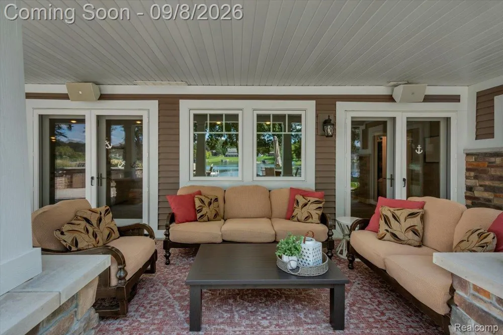 16128 Silvercrest Drive Fenton City, MI 48430