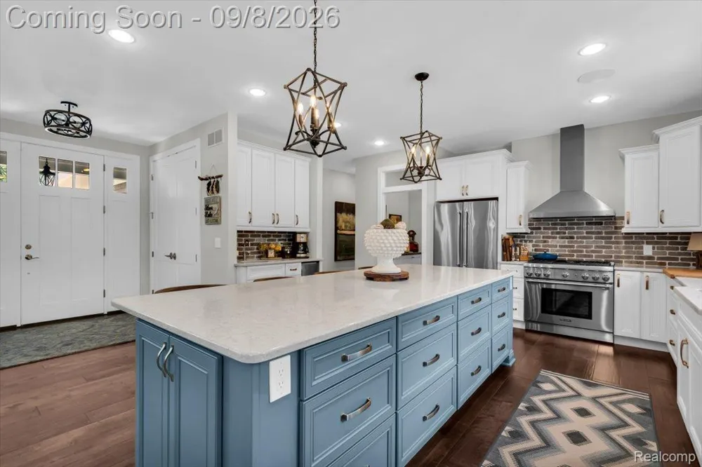 16128 Silvercrest Drive Fenton City, MI 48430