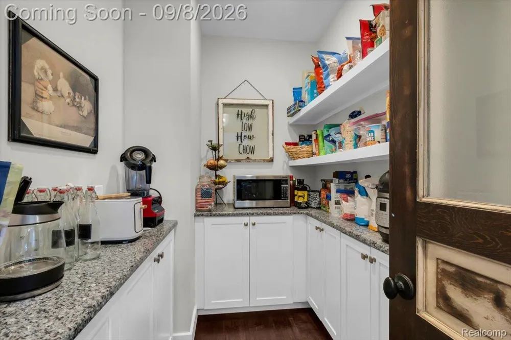 16128 Silvercrest Drive Fenton City, MI 48430