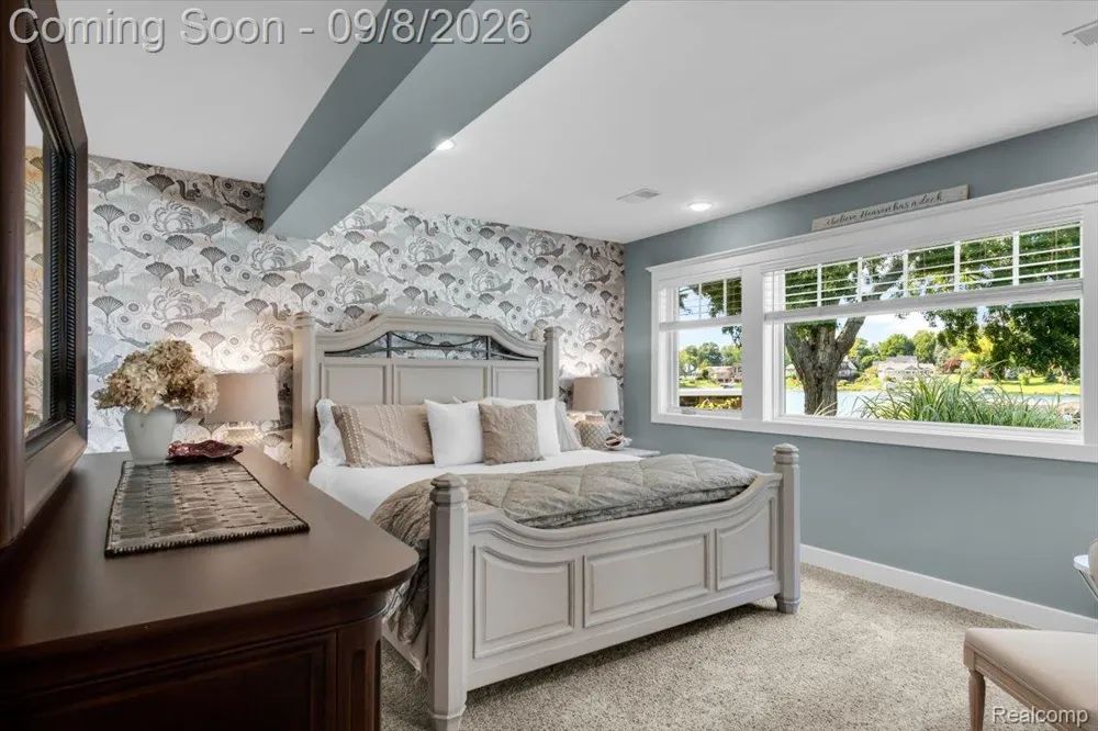 16128 Silvercrest Drive Fenton City, MI 48430