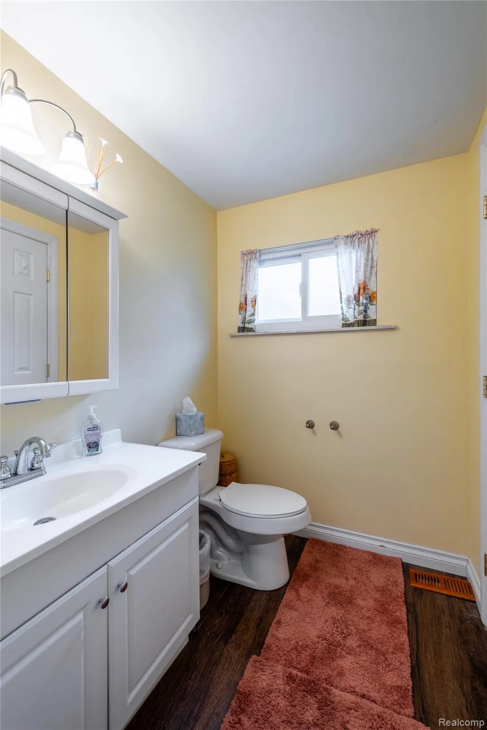 535 Snyder Road Highland Charter Township, MI 48357